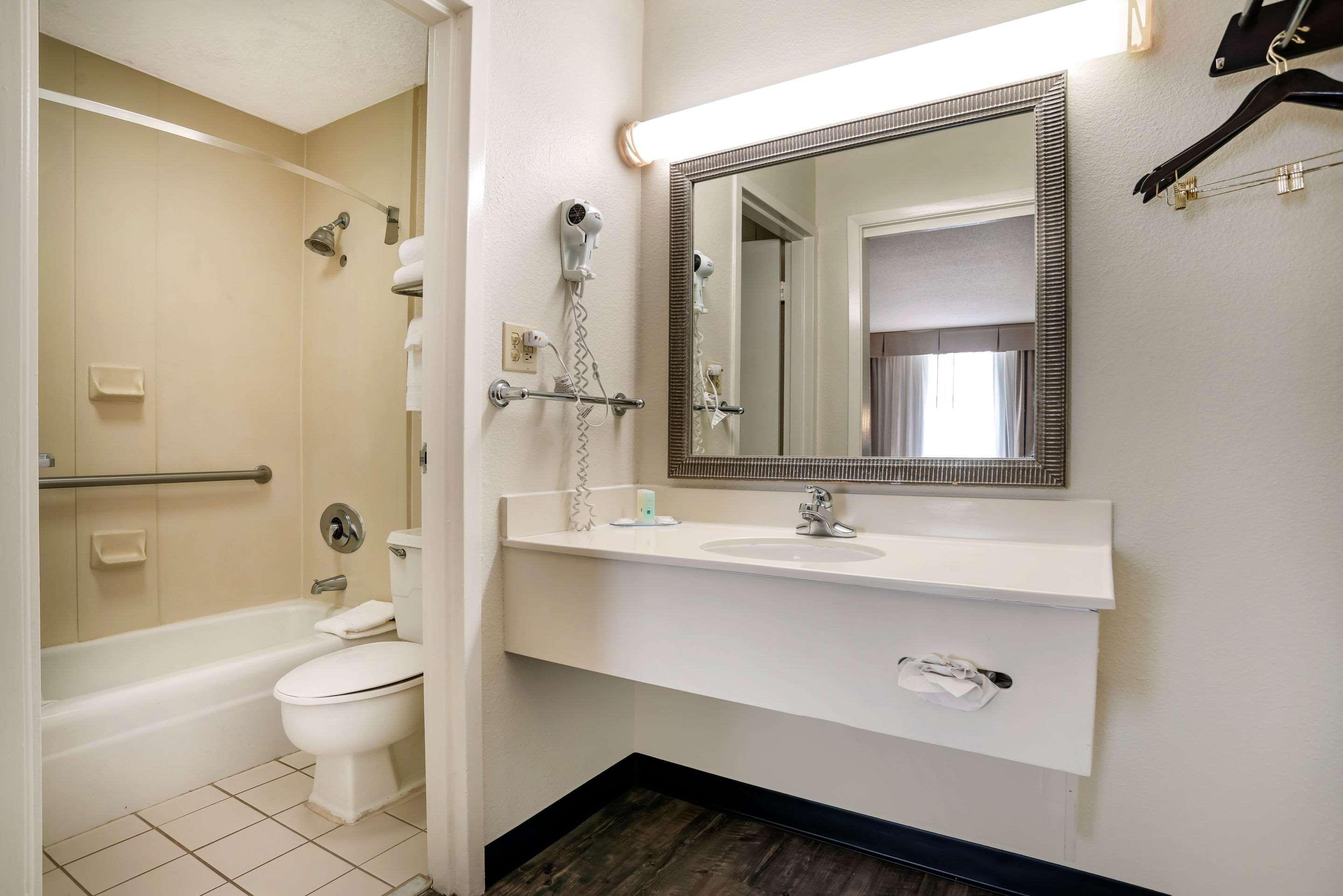 Quality Inn Baton Rouge East I-12 Exterior foto